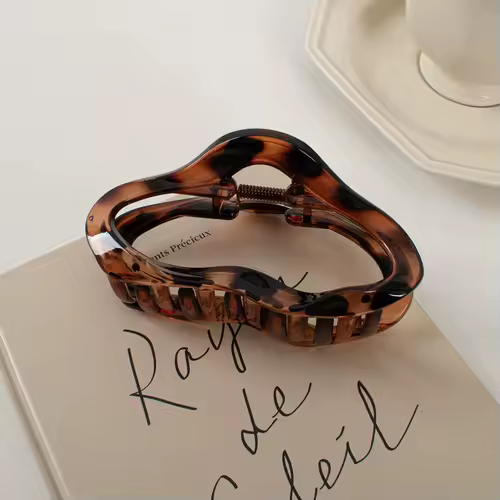 Irregular Hollow Out Hair Claws Clips Women Girls Tortoiseshell Large Crab Hair Clamps Barrettes Clips Hair Accessories Fashion - Image 15