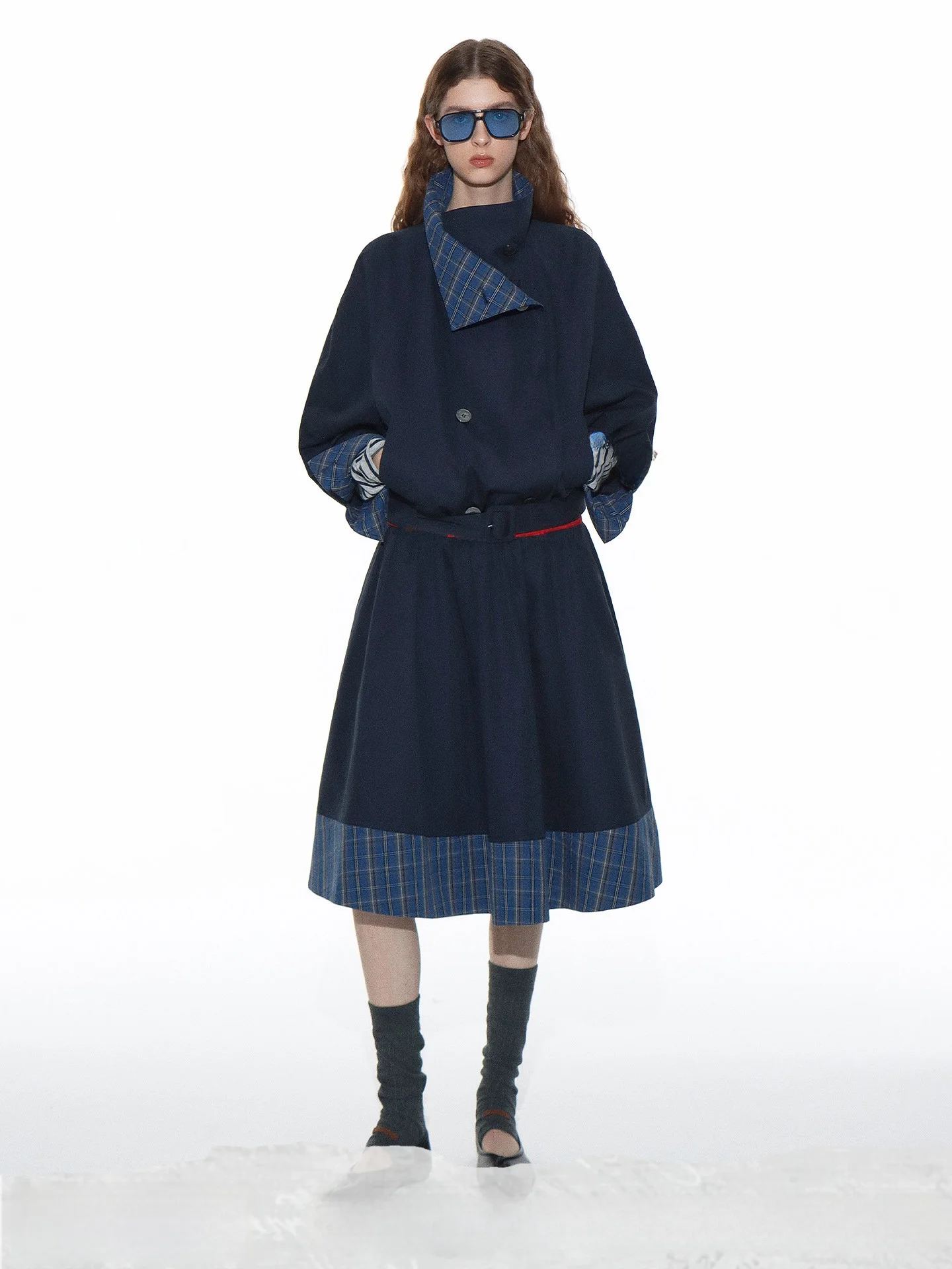 

TearOcean Women's Loose Fit Cotton Blend Plaid Short Coat with Shoulder Sleeve Insertion Spring Commute Style Layered Feel