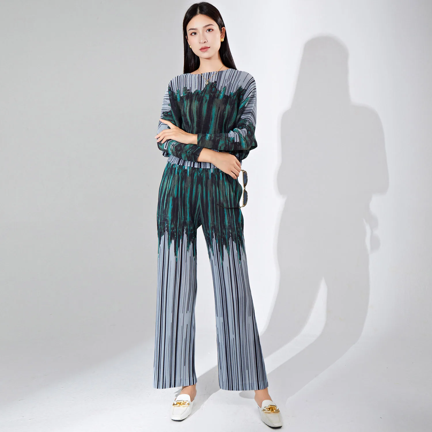 Women's Fashion Set, Casual Two-piece Set, Versatile Printed Bat Sleeve Top, High Waisted Pleated Straight Leg Pants