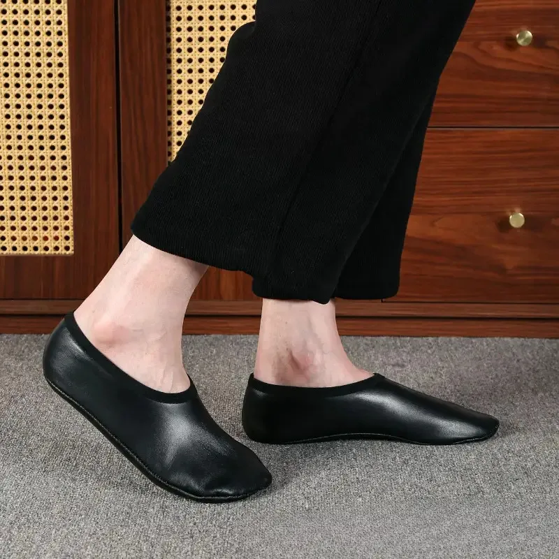 1 paio/2 paia di nuovi calzini da barca a bocca tonda, calzini in pelle PU, calzini da pavimento con isolamento in peluche per uomo e donna