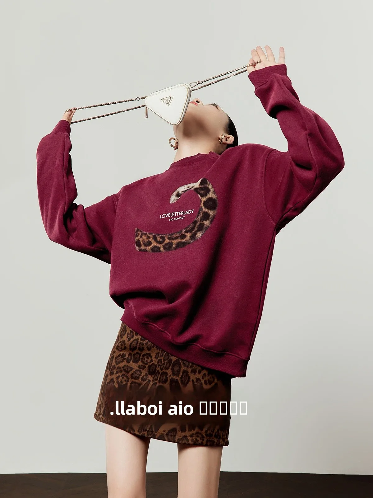 

Женская толстовка с круглым вырезом на флисовой подкладке, красная, весенняя, новая, удобная, свободного кроя, с длинными рукавами, для повседневной носки, цветная, S...