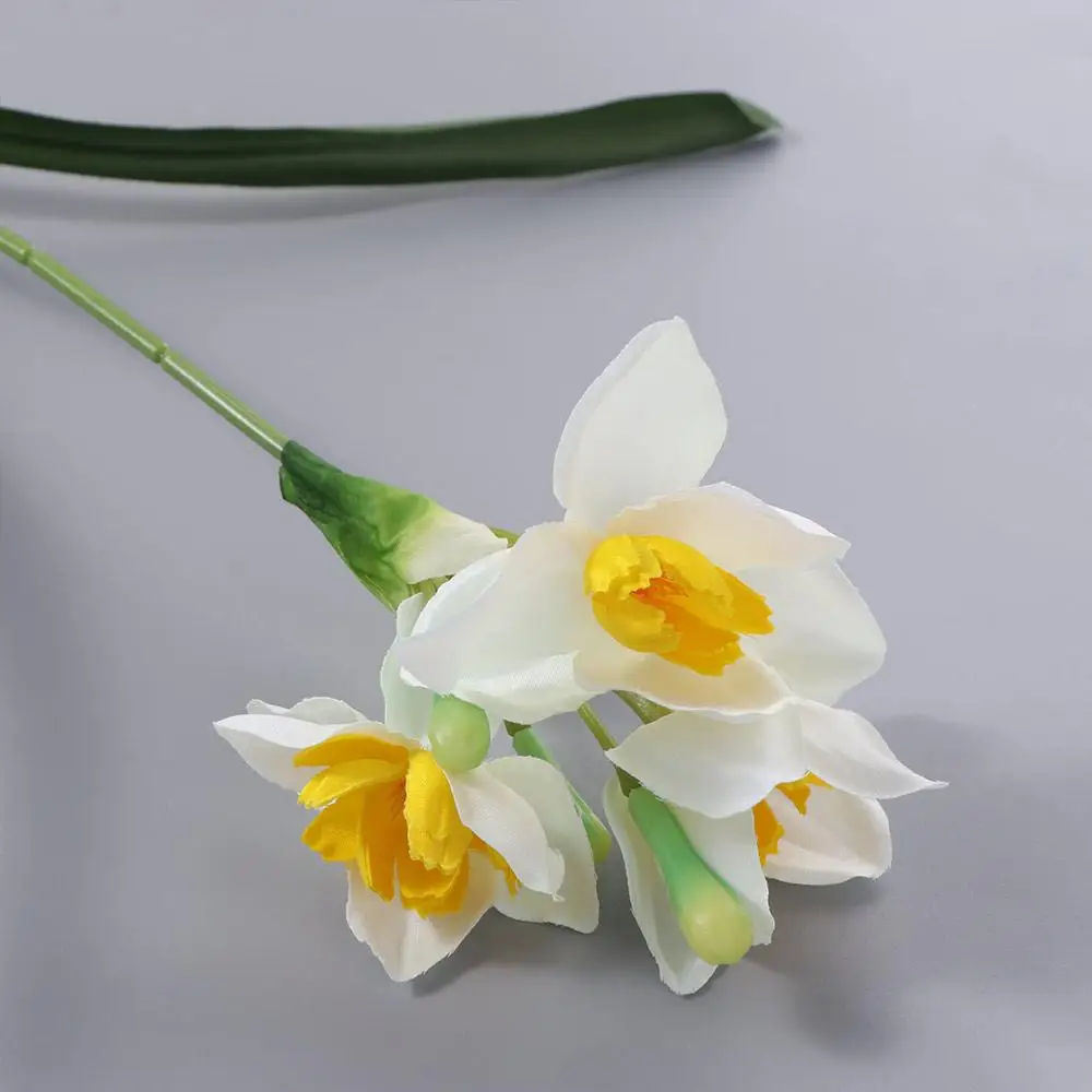 Real Touch Artificial Narcissus Flowers Lifelike Bridal Bouquet Fake Daffodil Flower Silk Flowers DIY Artificial Bouquet