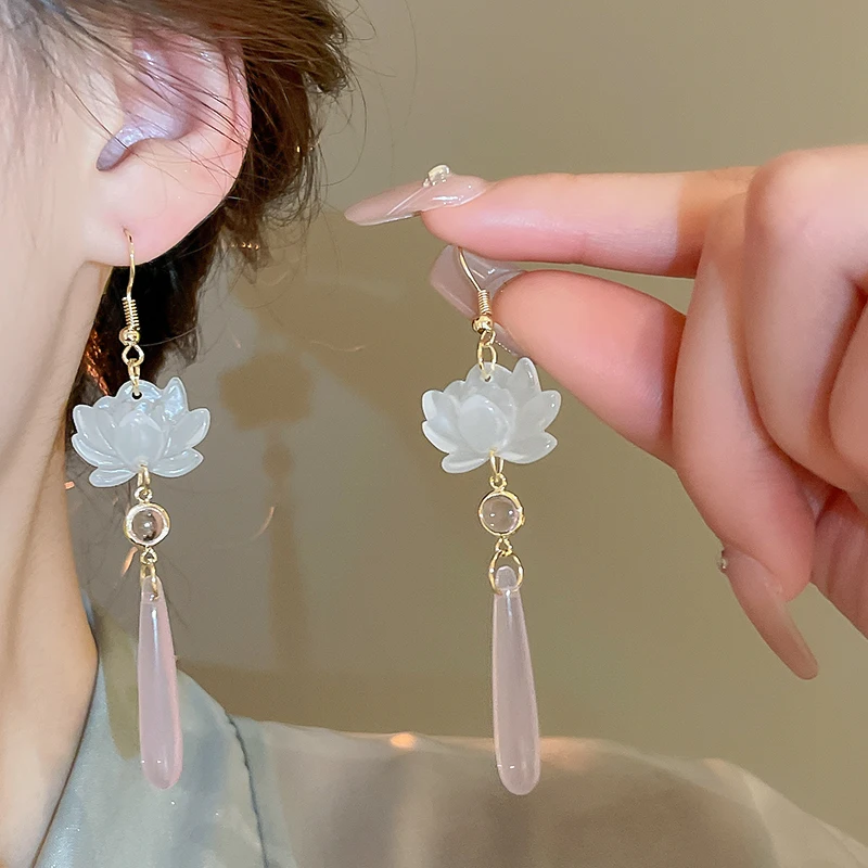 Chinese Style Lotus Water Drop Earrings Vintage Resin Long Dangle Earrings For Women Girls Party Wedding Earrings Jewelry