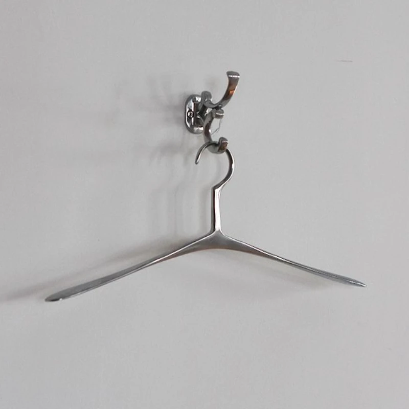 Metal Hangers 5PCS Non Slip Minimalist Hangers Modern Luxury Broad Shoulders Hanger Nordic Balcony Dampproof Hanger Household