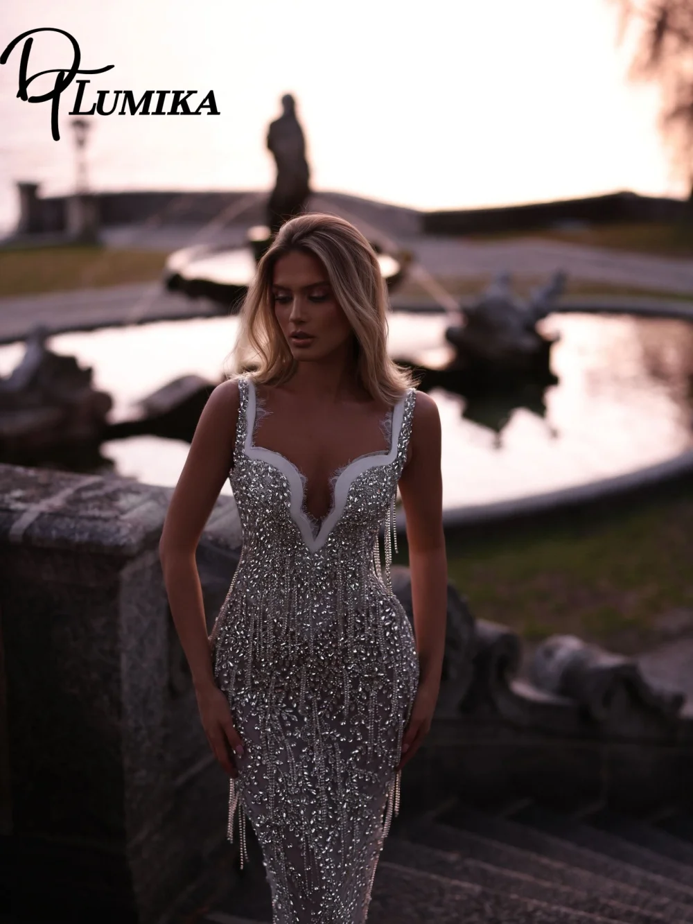 Luxurious Crystal Wedding Dress 2026 Romantic Sleeveless Bridal Gown Classic Fringe A Line Floor Length Bridal Dress Сваде