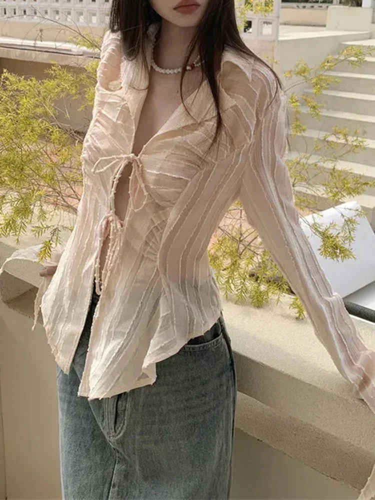 

Французский модный дизайн, женская рубашка с расклешенными рукавами, топ, весна, новый винтажный уникальный кружевной пояс с завязками на талии, пикантная рубашка с длинными рукавами для девочек