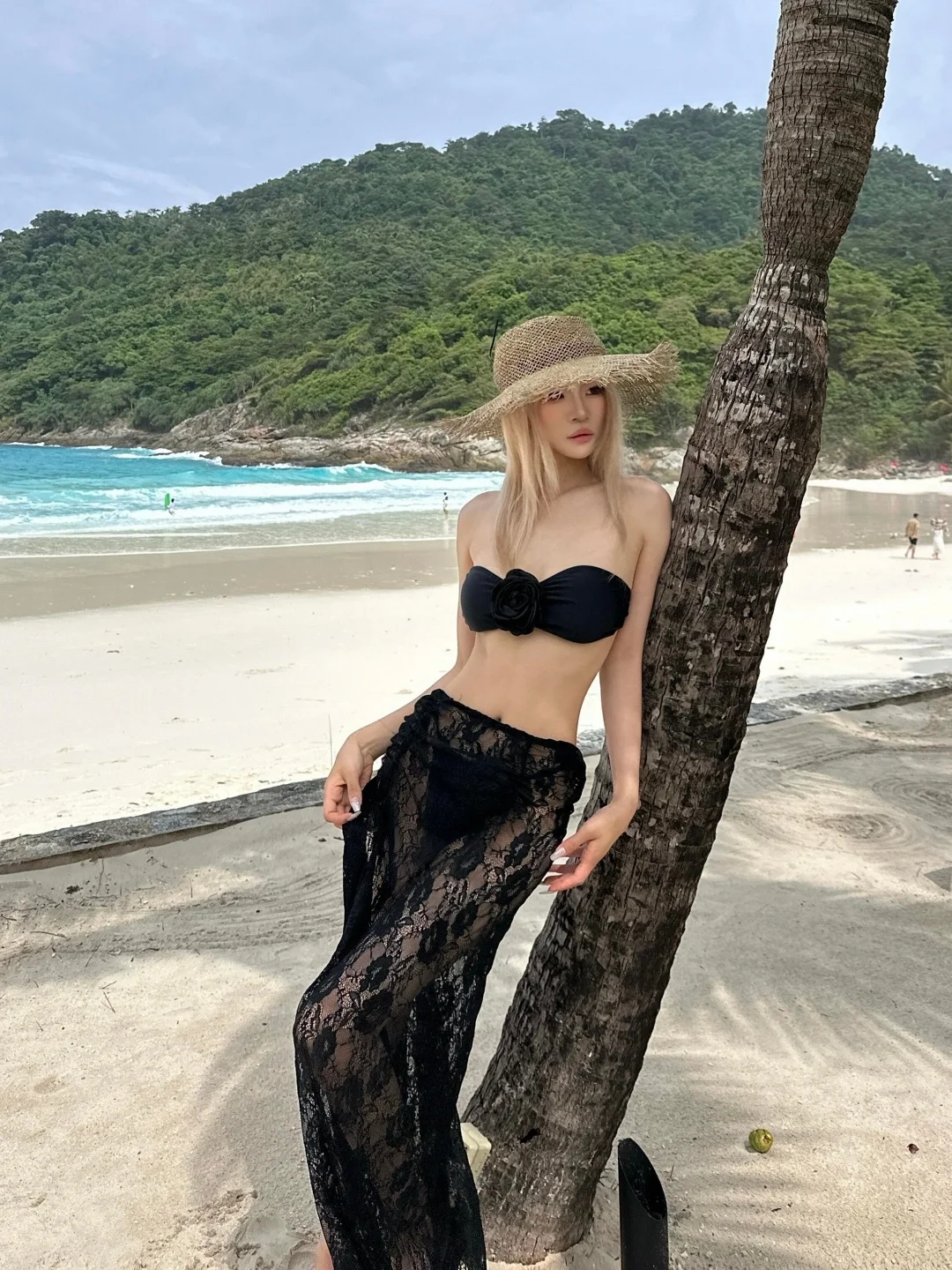 

Сексуальный кружевной комплект бикини с прозрачной юбкой, пляжный купальник из нейлона, бикини на завязках с чашечками, без косточек