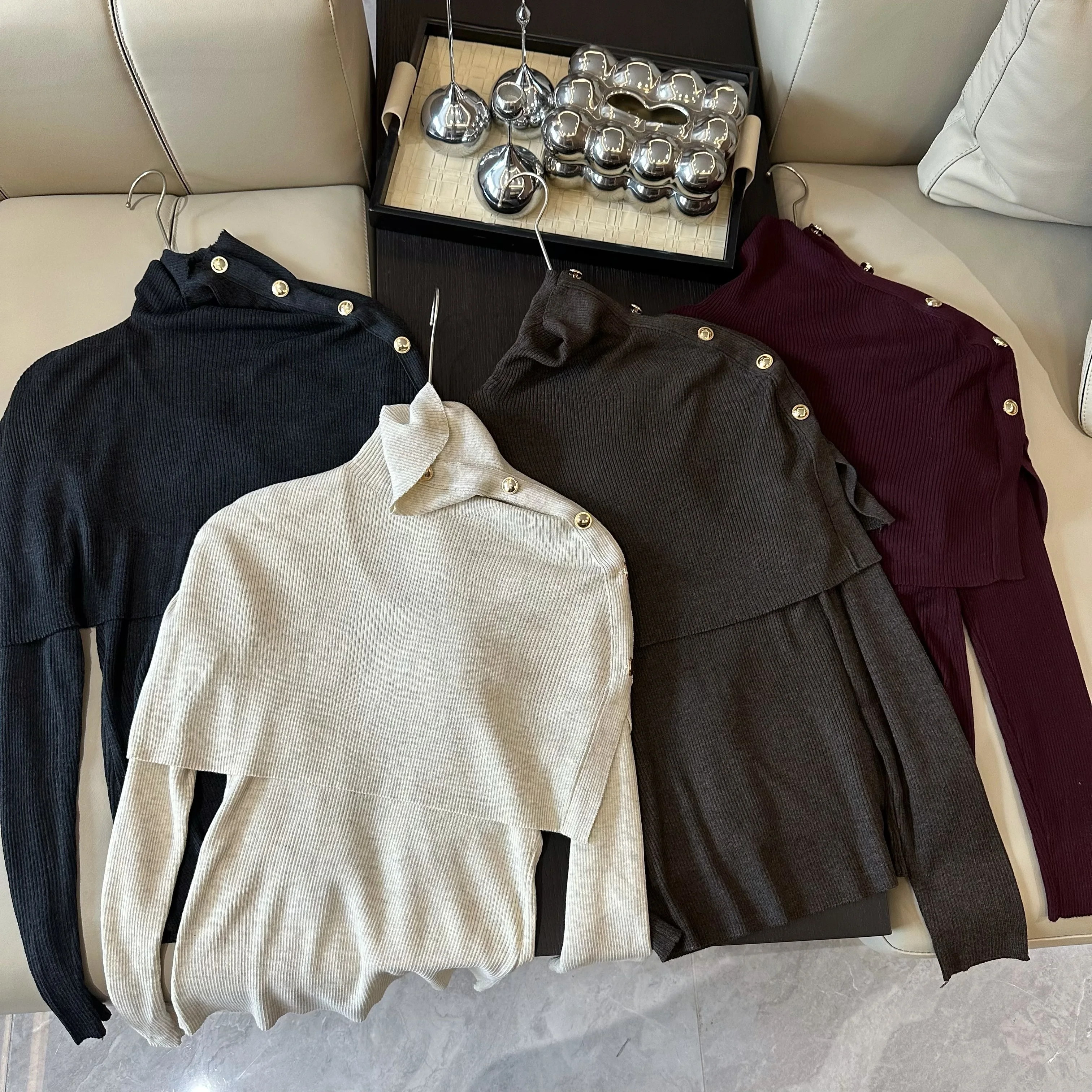 Damski elegancki sweter z golfem na jesień i zimę, z długim rękawem, w jednolitym kolorze, dopasowany sweter typu O-neck z peleryną/szalikiem.