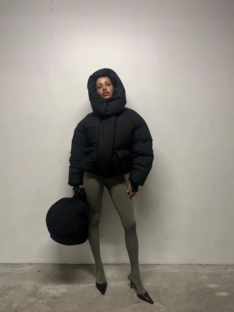 

Стильная зимняя куртка Nordic Initial Snow в ретро-стиле: универсальная, теплая, с отстегивающимся капюшоном, хлопковая, верхняя одежда