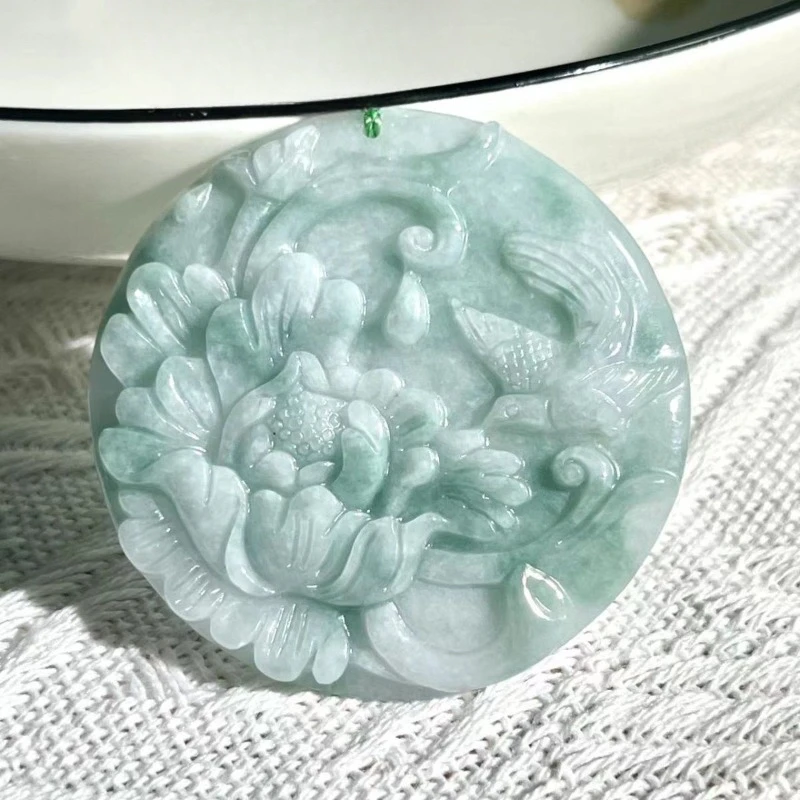 

Jade Peony Magpie Pendant Ice Sweater Chain for Men and Women