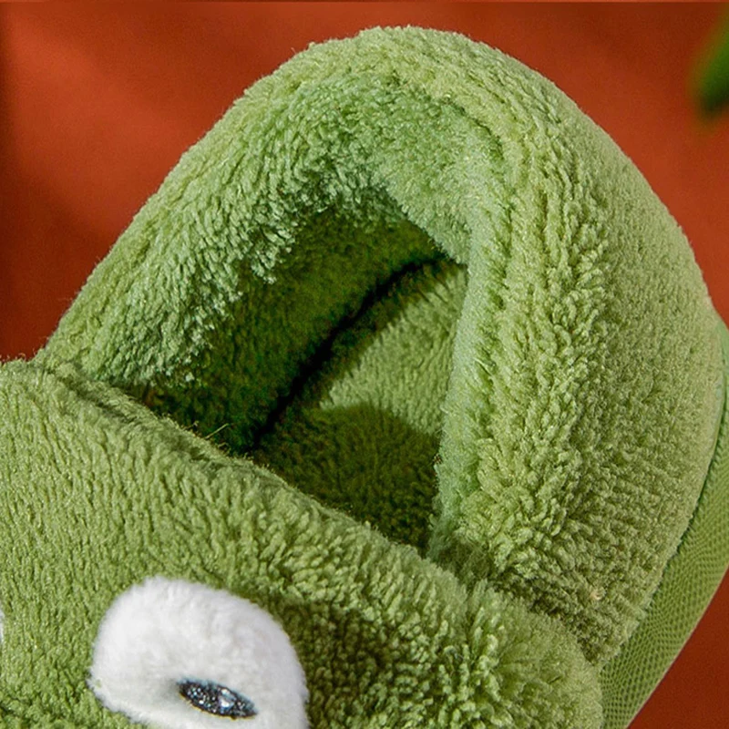 Schattige groene pluche pantoffels met dinosauruscartoonpatroon, geschikt voor peuterjongens en -meisjes, binnenkleding