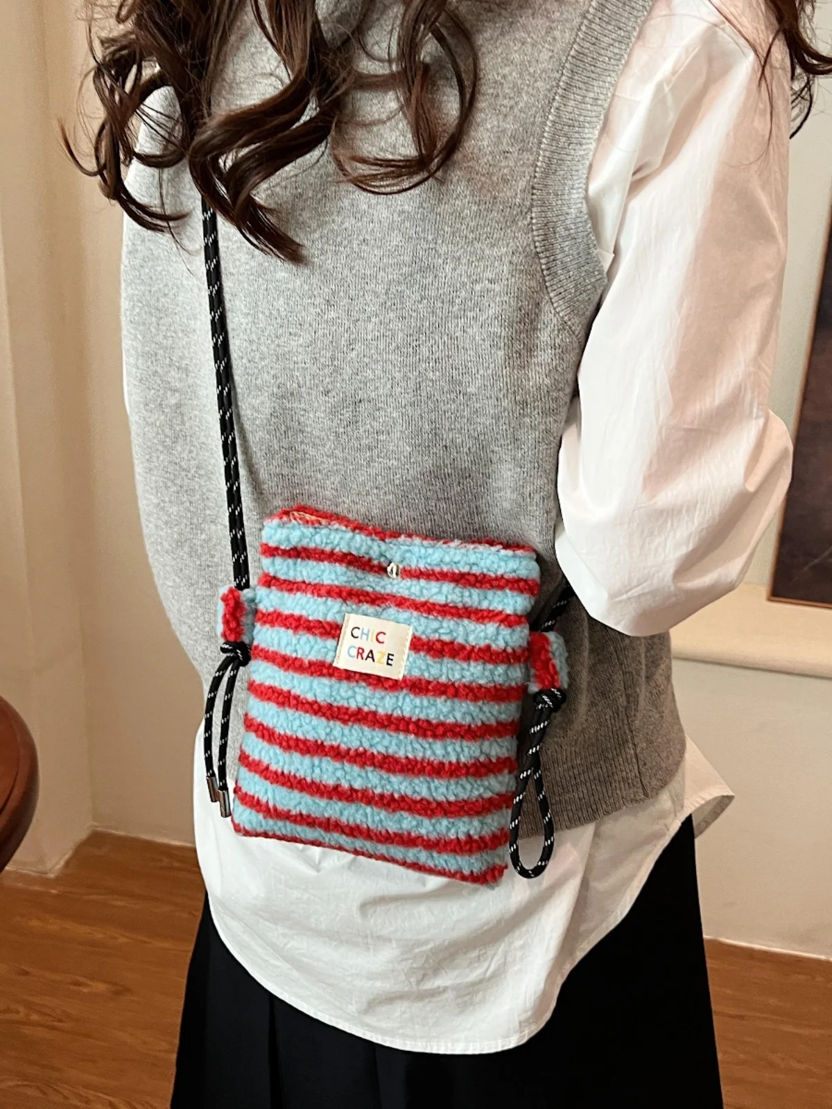 Rainbow Plu  Crossbody Bag for Women Autumn Winter Faionable Soft Korean Sle op Bag Mobile Phone Purse