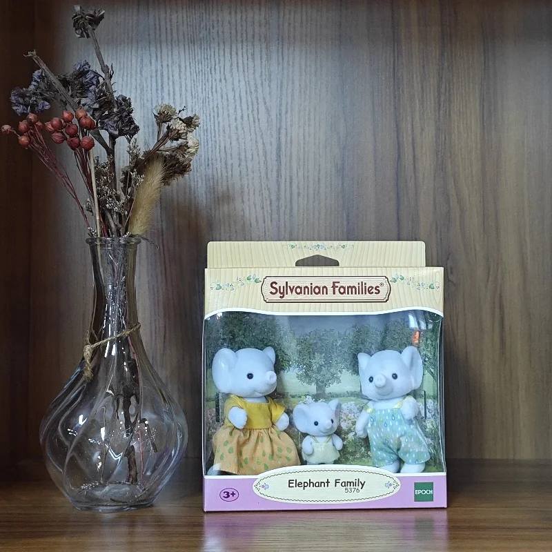 シルバニアファミリー カリコクリッターズ 女の子向けおもちゃ ミニチュアアニメフィギュア 人形 子供のおもちゃ 誕生日プレゼント 象の家族