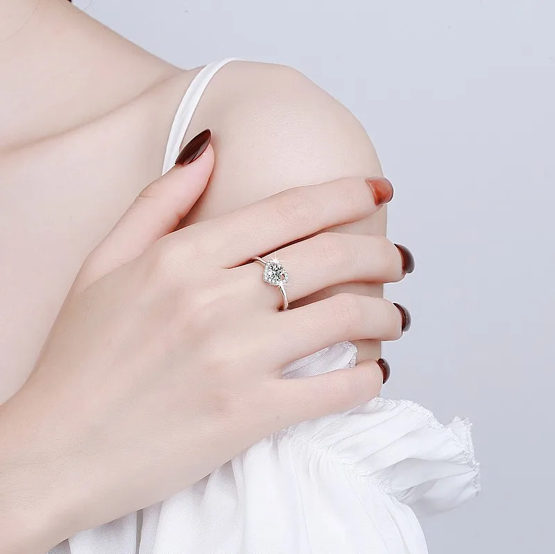 JZ0048 Lefei الموضة العصرية الفاخرة غرامة اللون D الكلاسيكية مويسانيتي قابل للتعديل القلب خواتم سحر النساء s925 الفضة والمجوهرات هدية