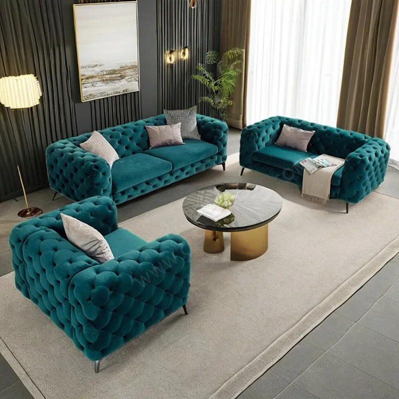 الحديثة 3 مقاعد تشيسترفيلد الذراع المخملية معنقدة الاقسام أريكة الأريكة مجموعة قاعدة من الاستانلس ستيل الجلود غرفة المعيشة أثاث الفندق