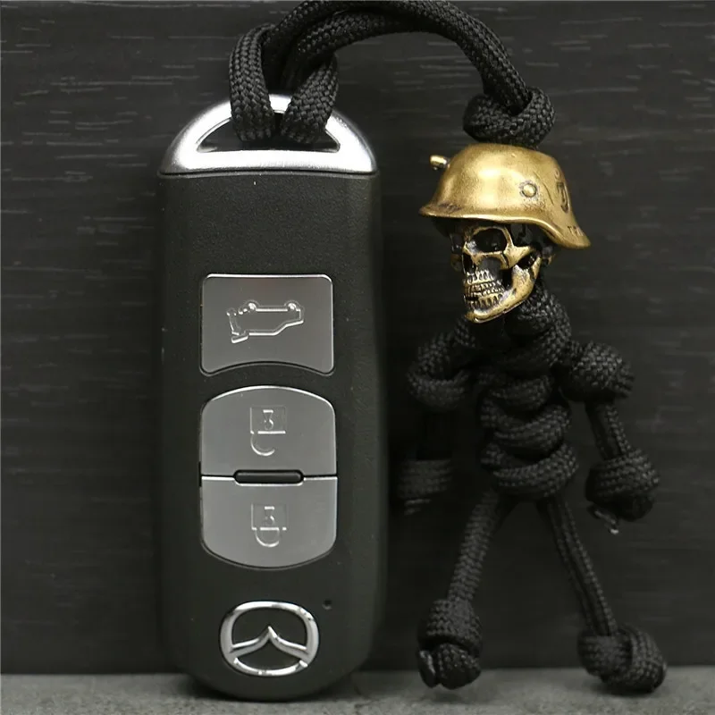 1PC Creative Cool Imitation Brass Material Skeleton Soldier Keychain