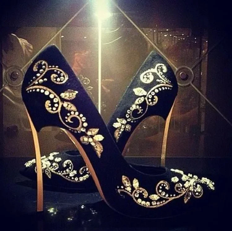 

Black and Gold Embroidered Wedding Pumps Stiletto Heels Pointed Toe Classic Sexy Women Rhinestone Flower Summer Casual Sandals