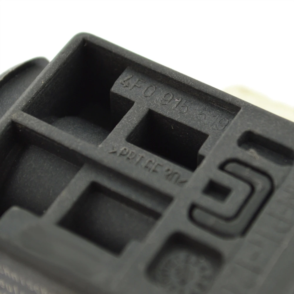 تشغيل الصمامات البطارية صندوق قطع رحلة حماية الزائد لأودي Q5 A5 A7 A6 VW سكودا 4F0915519 4F0 915 519 #3