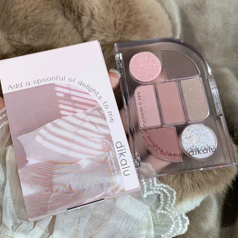 DIKALU グレーパウダーミルクティーピュアウィンドアイシャドウトレイ低彩度マットニッチブランドアースカラーデイリーメイク