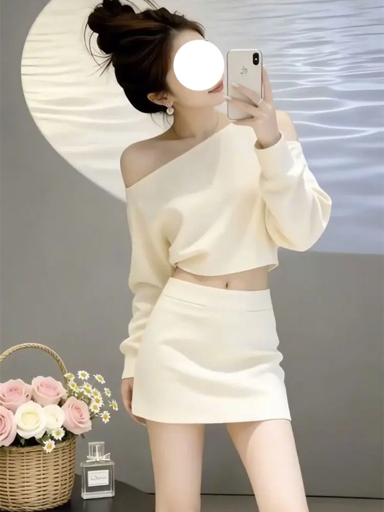 

Spring 2026 Fashionable Short Shoulder Bared Sweatshirt And Skirt Set Women's Sexy Chic High Waist Polyester Fiber Long Sleeve