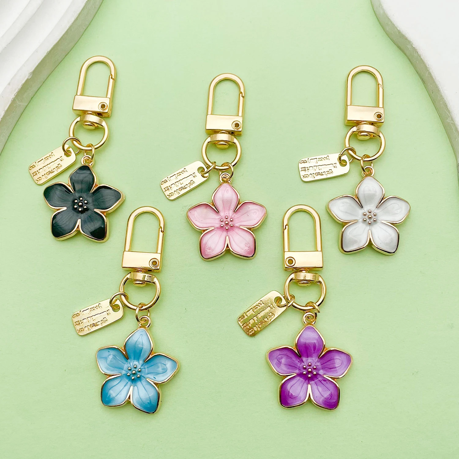 1PCS White Pear Blossom Keychain Cute Accessories Keychain Couple Matching Keyrings Pendant Wholesale Items For Boutique