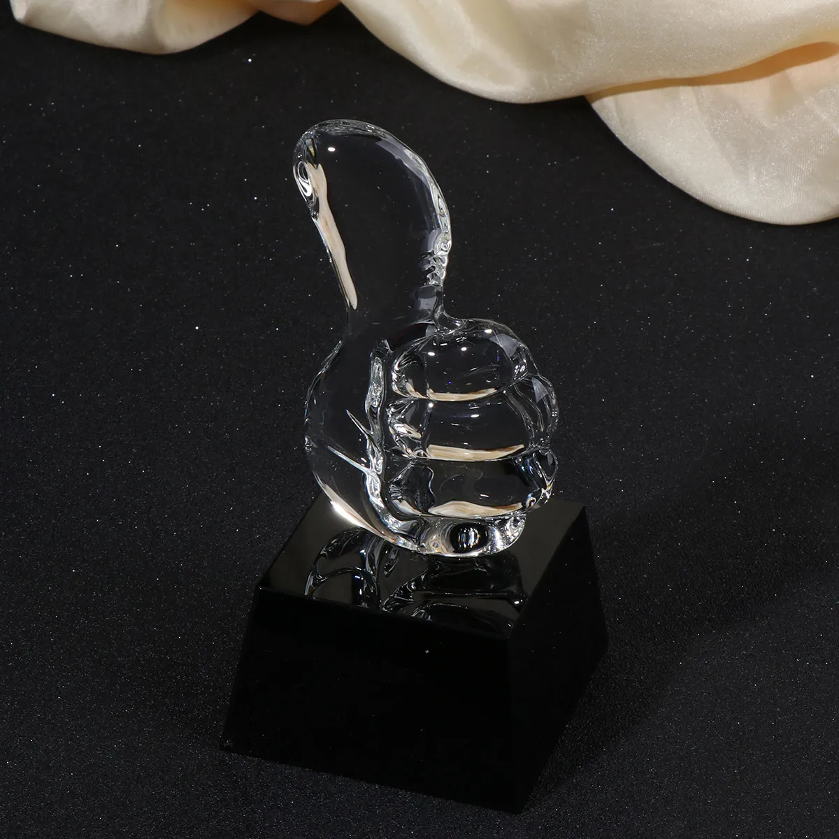 1pcs-creative-crystal-thumb-trophy-award-prize-for-contest-winners-party-favors-elementary-school-ceremonies-sports-awards