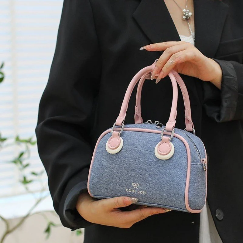 

Fashionable Transparent Tote Bag For Women With Colorful Leather Handles For Beach And Summer Outings