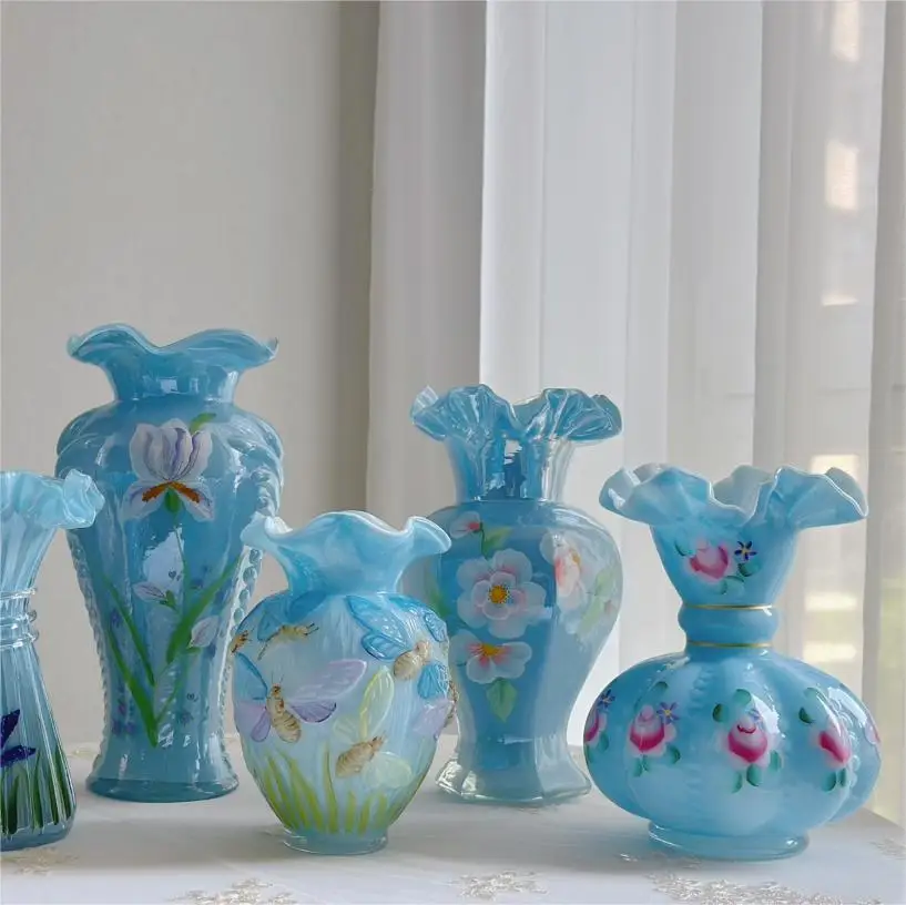 

Classic retro Fenton hand-painted blue new handmade glazed vase