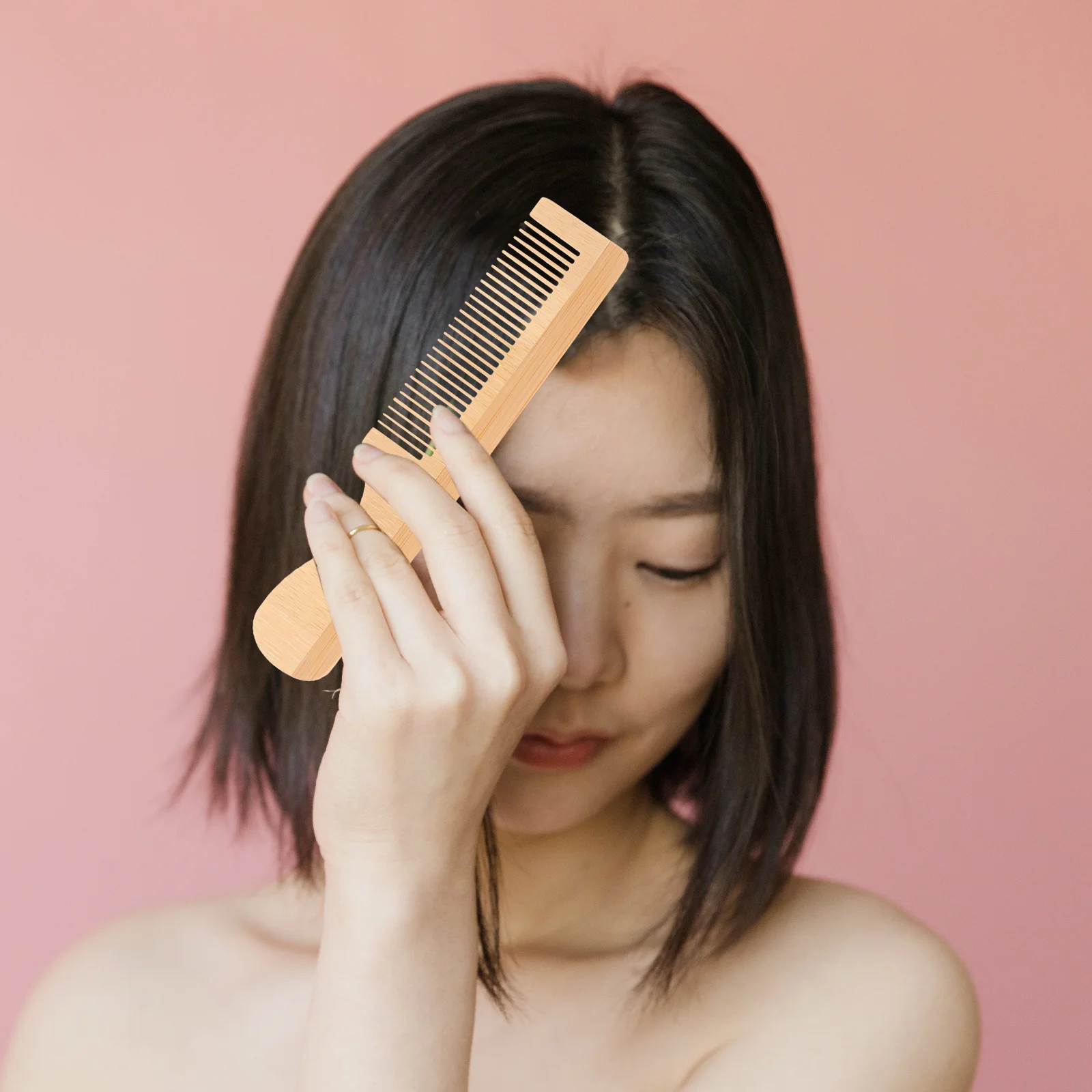 

4pcs Portable Bamboo Lightweight Wooden Comb Set Travel Combs For Women Men Elderly Detangler Wet Hair Combs Curly