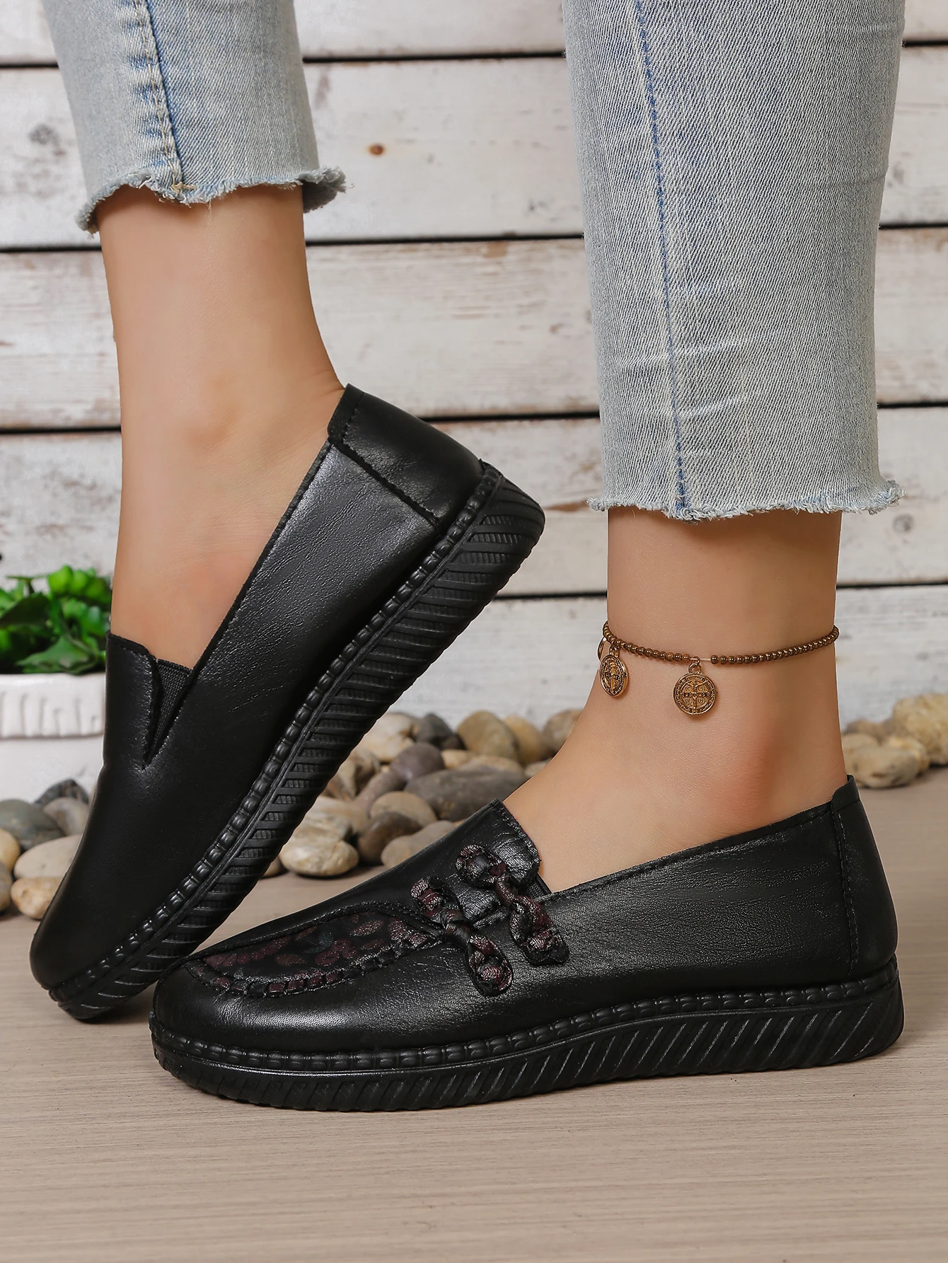 Mom-Schuhe, Damen-Loafer, bequem und rutschfest, lässige flache Schuhe für Menschen mittleren und höheren Alters mit kostenlosem Versand. – Detail 7