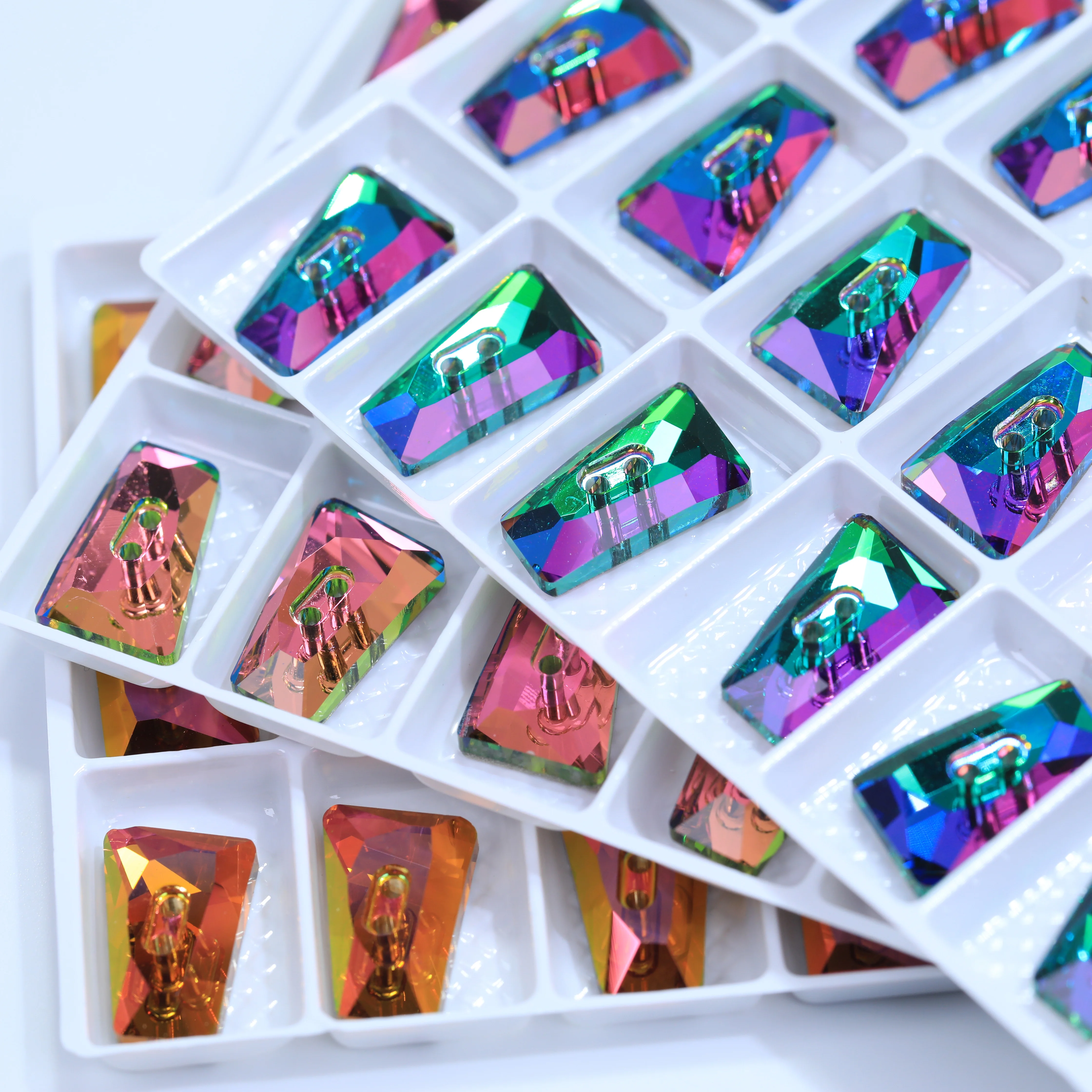 Leiterknöpfe, flache Rückseite, zum Aufnähen, Premium-Glas-Kristall, Normore-Farbe, Strasssteine für DIY-Bastelarbeiten, Schmuck, Kleidung, Kleider, Schuhe, Taschen – Detail 3