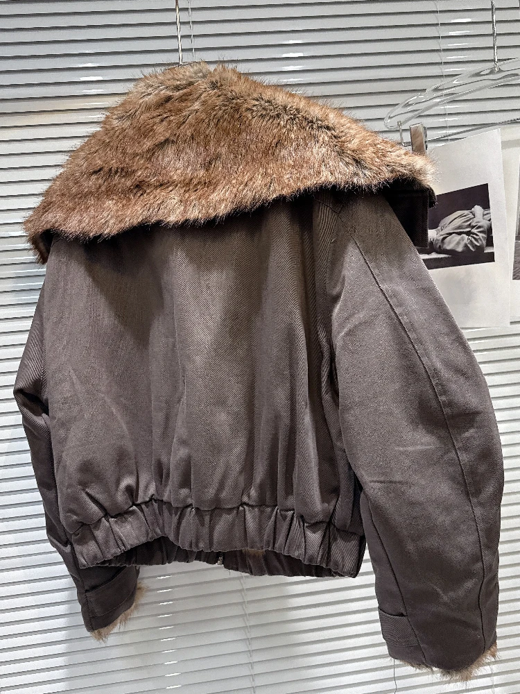 เสื้อแจ็คเก็ตยีนส์สั้นสไตล์เกาหลี Y2K วินเทจ แต่งปกขนเฟอร์เทียม สำหรับผู้หญิง ฤดูหนาว บุซับใน อุ่น สไตล์สตรีทแวร์ ทรงหลวม แฟชั่นเก๋ไก๋