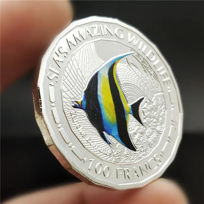 Tropical Fish Commemorative Silver-plated Scythe Fish Collectible Coin - Image 4