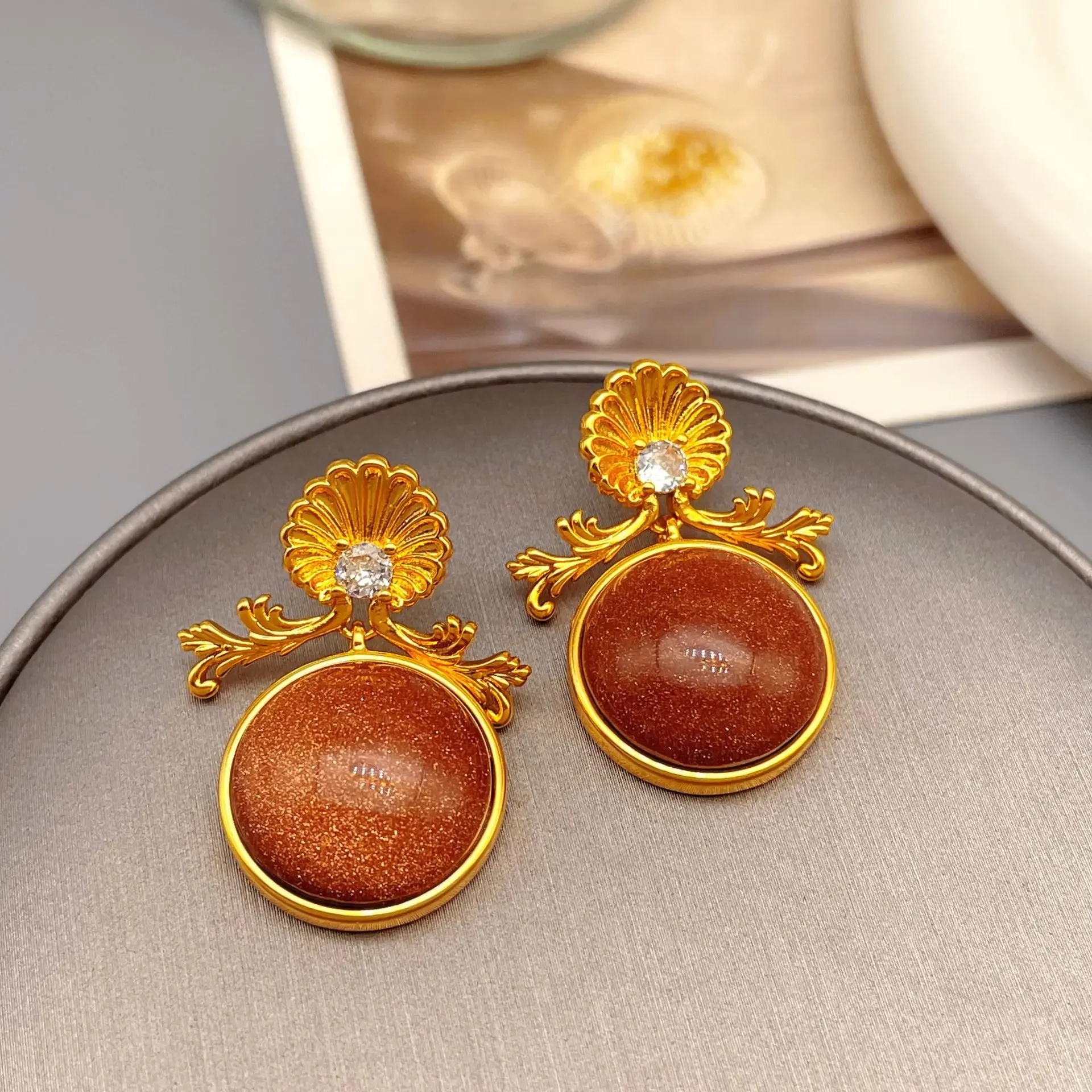 

French retro court style starry sky colored stone light luxury temperament high-end earrings