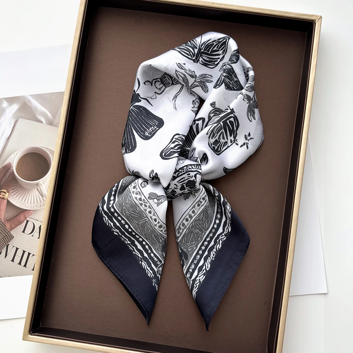 

Butterfly Printed Square Scarf For Women Imitation Silk Scarves Elegant Beach Shawl Wraps Bandanas Luxury Hijab Neckerchief