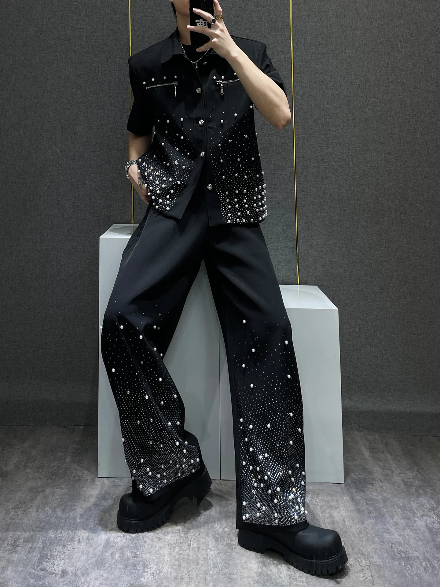 2025 New Fashion Trend High-End Heavy Rhinestone Black Jacket Set for Men Summer New Stylish American High Street Two-Piece Set