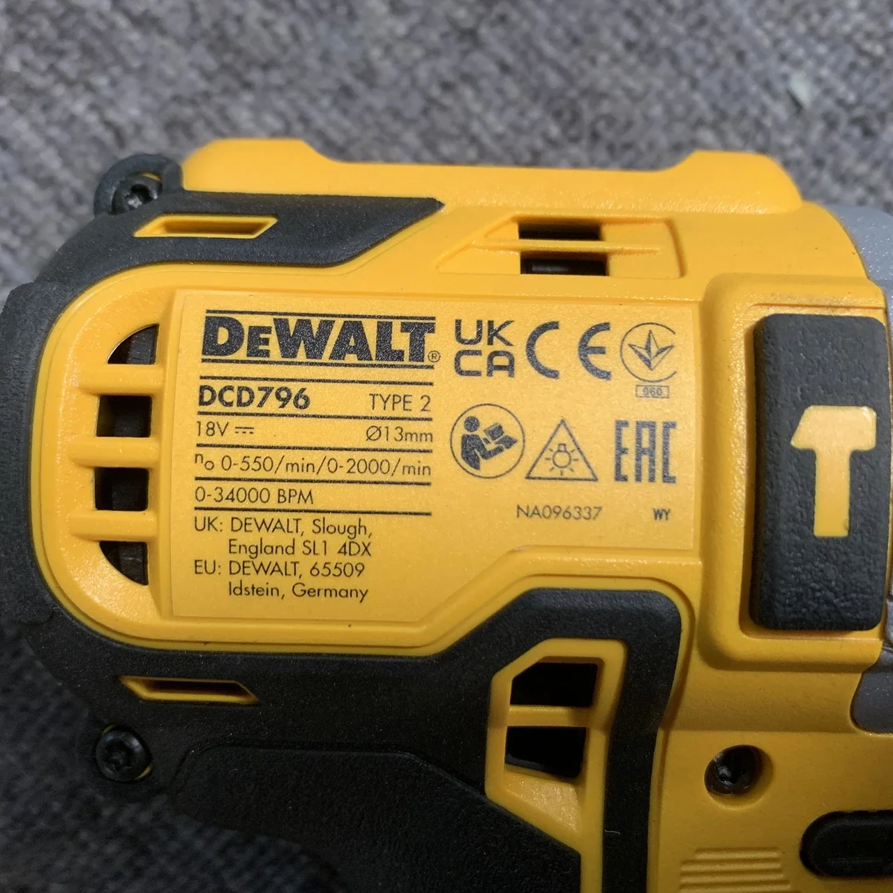 DeWalt DCD796 18v XR Brushless Compact Combi Hammer  Includes 8.0AH battery