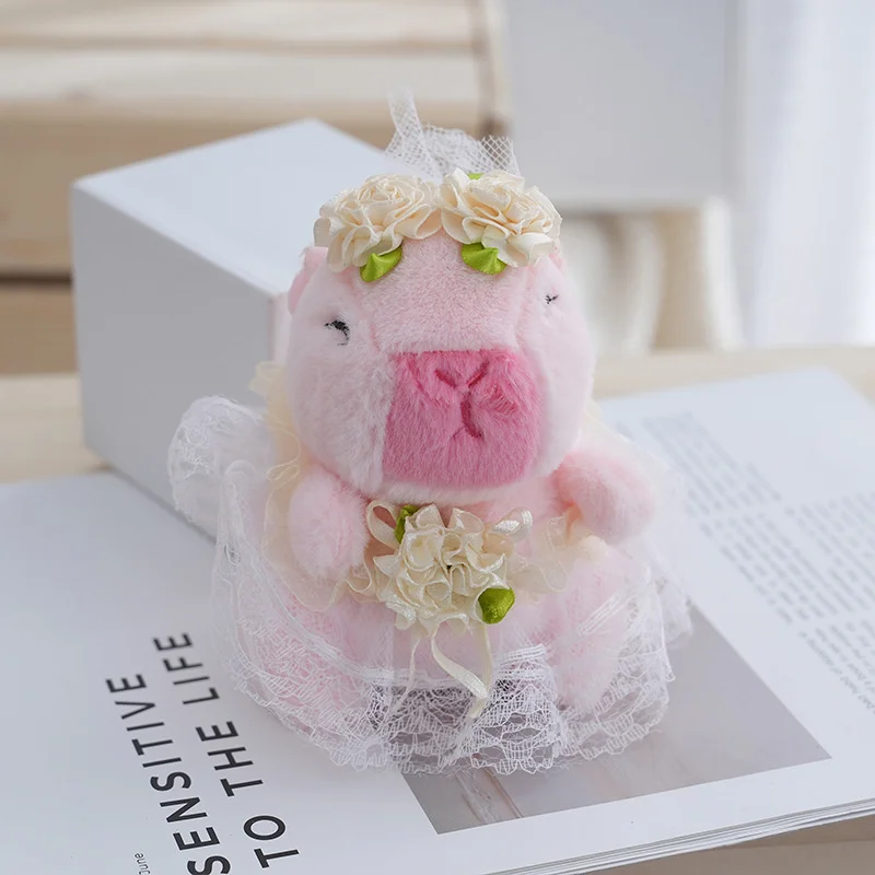 1Pcs Cartoon Wedding Dress Capybara Pendant Plush Toy Doll Bag Hanging Cute Kapila Keychain Doll Desktop Ornament Car Pendant