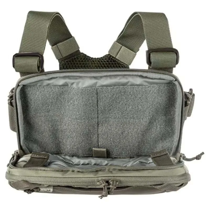 Multifunctional Chest Bag Outdoor Waist Bag for Camping And Running with Zipper Suitable for All Seasons