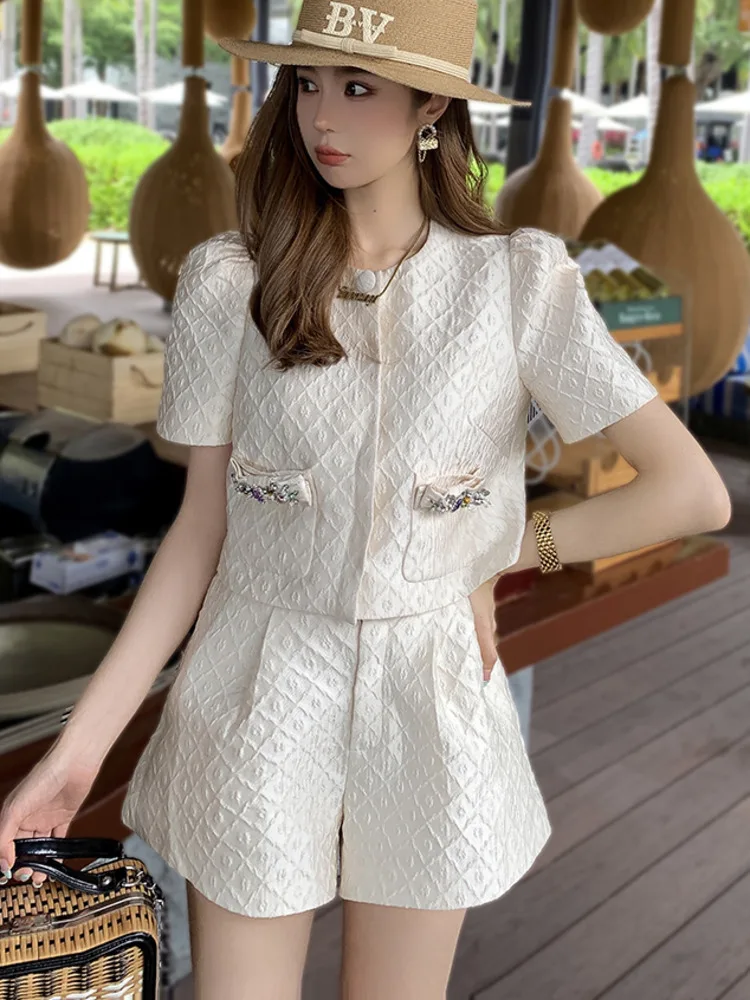 

Luxury Beading Small Fragrance 2 Piece Sets Women Outfit Korean Fashion Short Coat Top + Short Sets Summer Two Piece Pant Suits