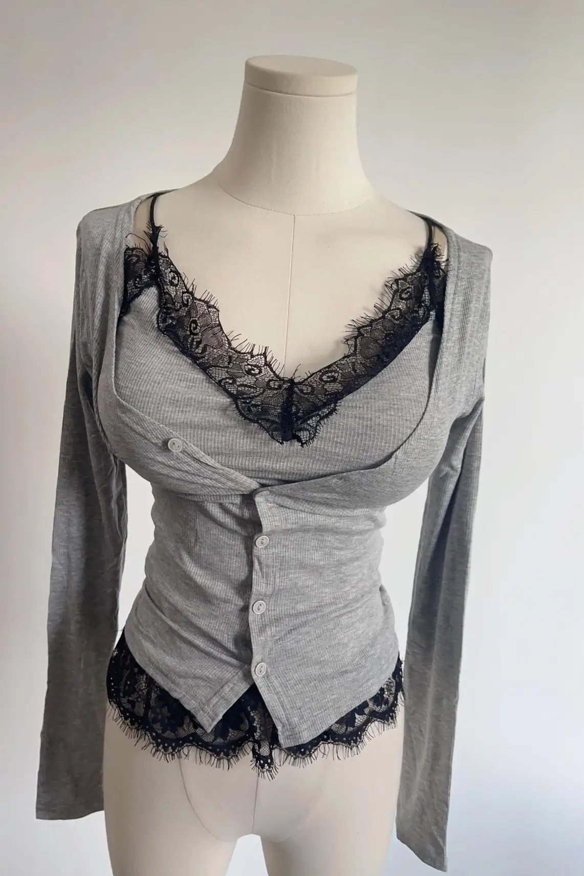 Wholesale Sexy Two-piece Sets Lace Camisole + Cardigan Set 2024 New Korean Style Slim Fit Top for Women Single Breasted T Shirts