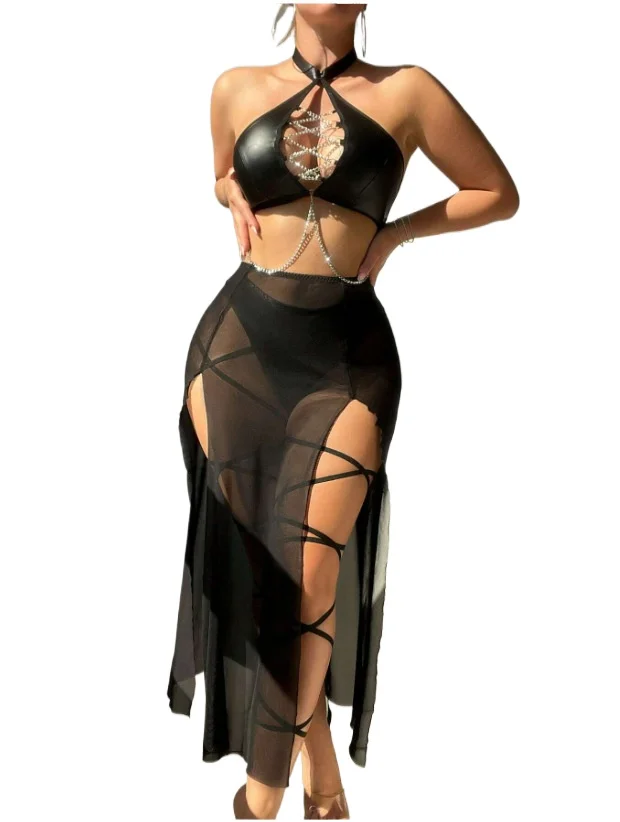 

Женский комплект нижнего белья из черной искусственной кожи с цепочкой из страз, шнуровкой и сетчатыми вставками для косплея, ролевых игр, будуара и клубных вечеринок.