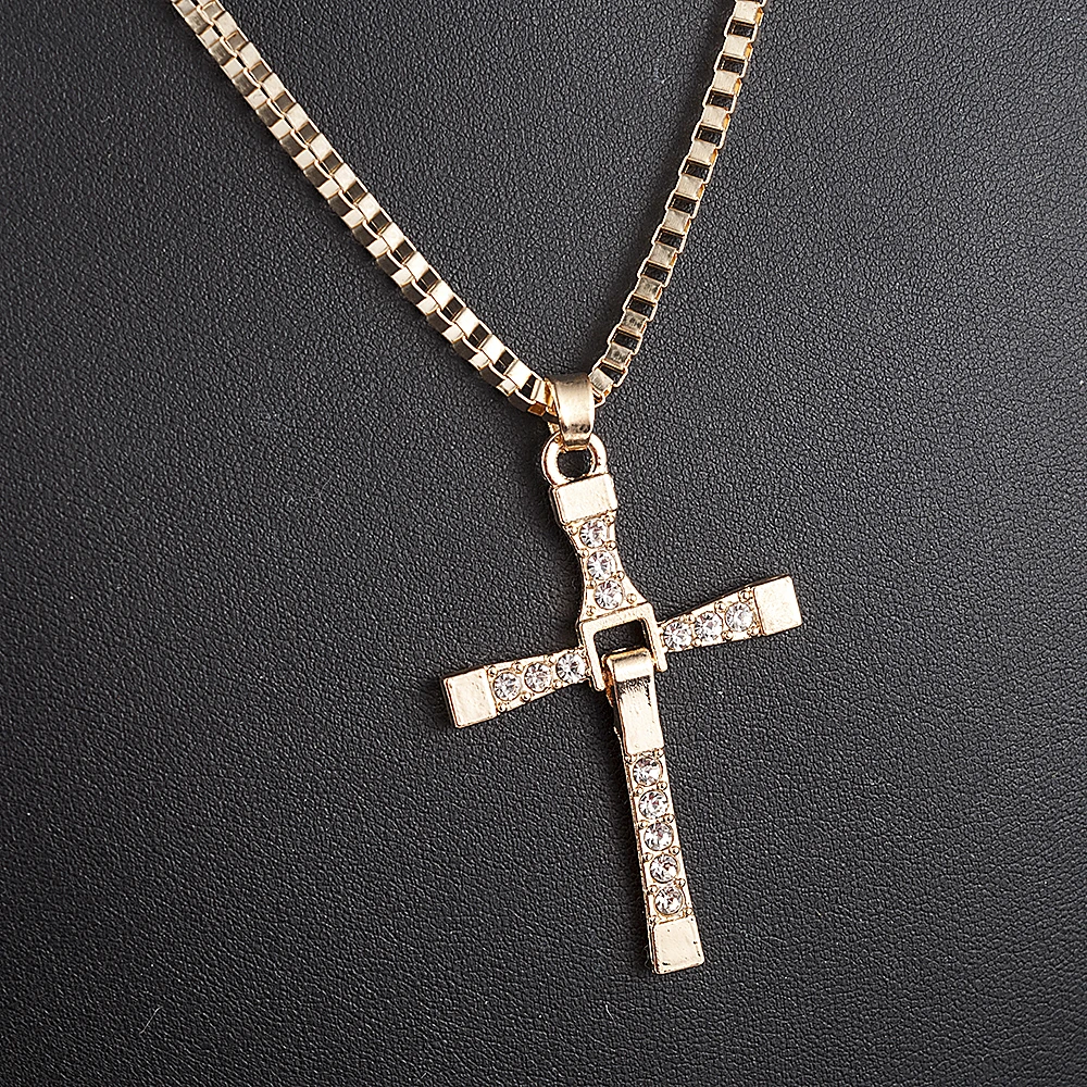 Fast and Furious Movies Actor Dominic Toretto Rhinestone Cross Crystal Pendant Chain Necklace Men Jewelry Fashion Jewelry