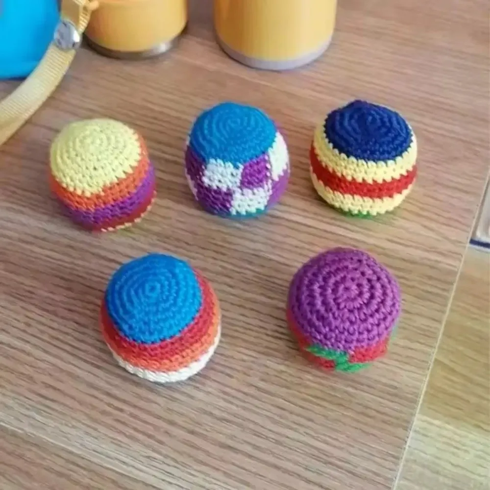 6-12-24-pecas-bolas-de-malabarismo-coloridas-macias-divertidas-artesanais-duraveis-para-exterior-para-alivio-do-estresse-bolsas-de-croche-para-os-pes-atividades-para-playground