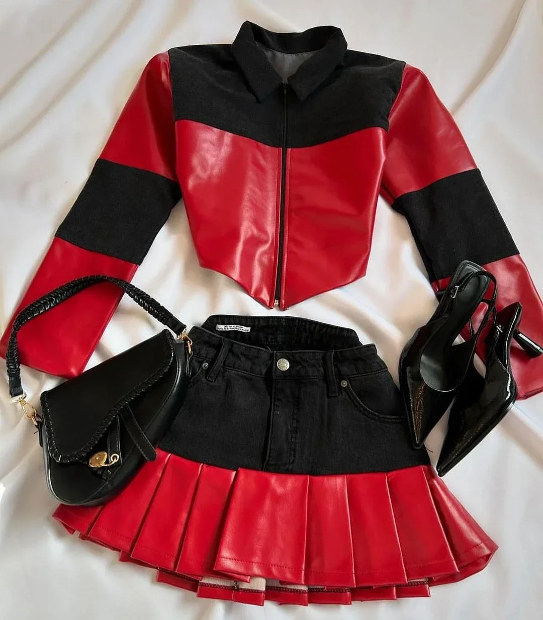 Y2K Gothic Leather Patchwork Denim Patchwork Two Piece Women Clothes Harajuku Gothic Zip Jacket Mini Denim Pleat Mini Skirt Set