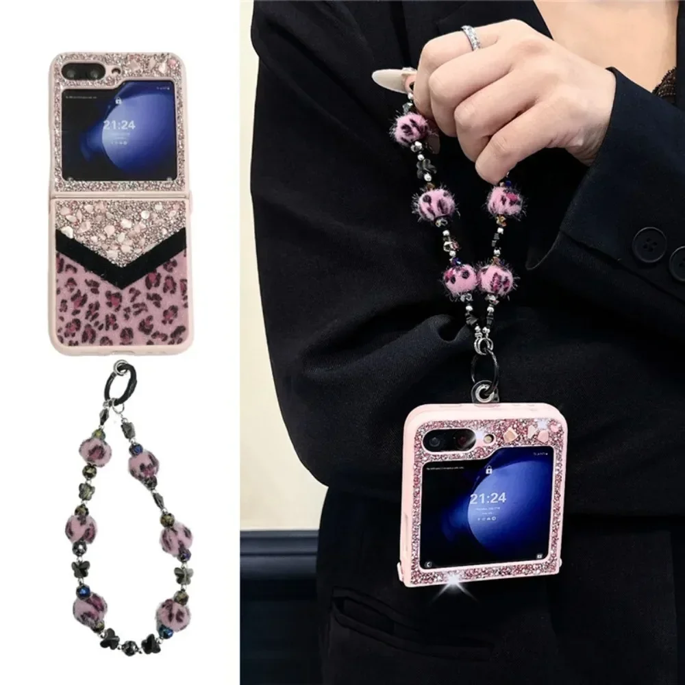 

Блестящий чехол с леопардовым принтом и ремешком на запястье для Samsung Galaxy Z Flip 7, 6, 5, 4, 3, роскошный блестящий сверкающий браслет, противоударный чехол