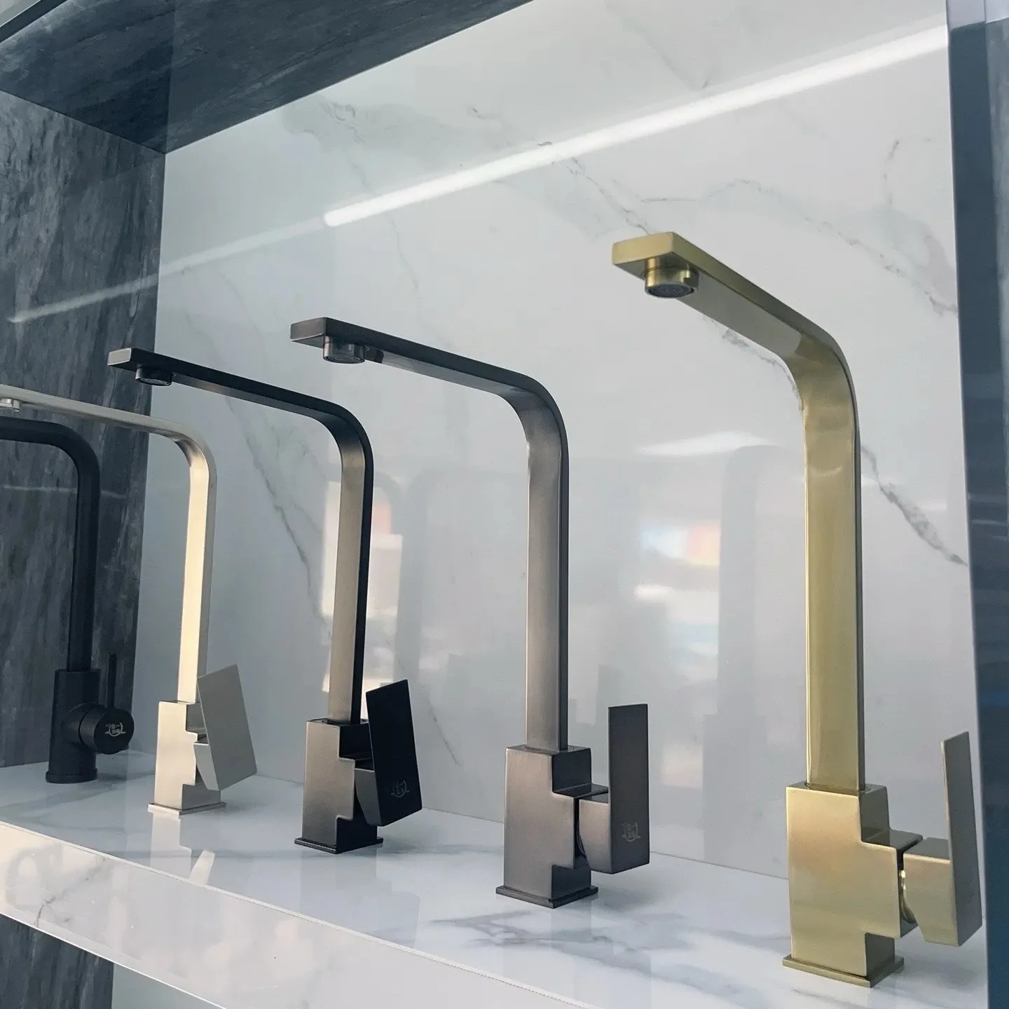 

Seven-character square hot and cold kitchen faucet stainless steel wash basin sink vertical faucet