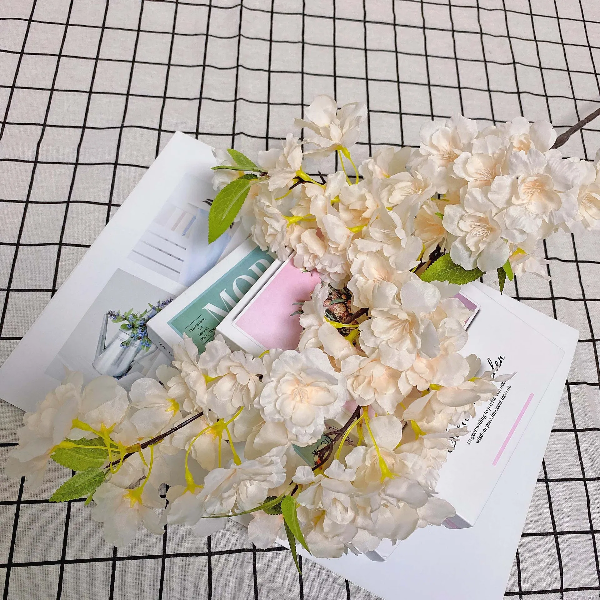 

Sakura artificial flowers with leaves for wedding decoration, hall ceiling&shopping mall decoration,artificial flowers wholesale