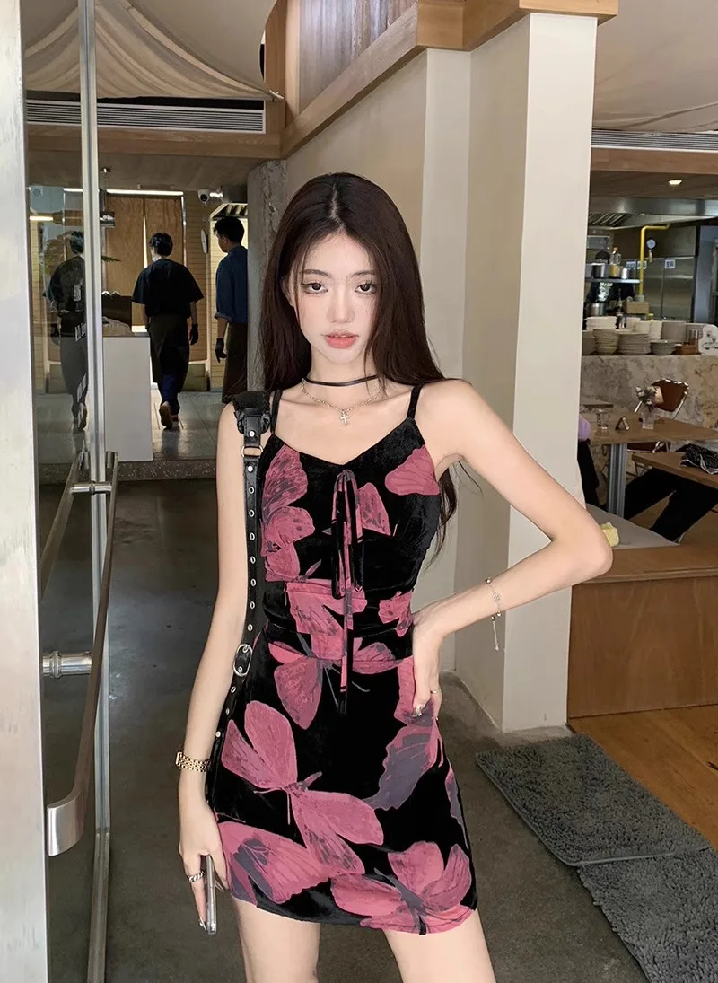 

Summer French Vintage Butterfly Print Spicy Girl Strap Style Waist Closing Fashion Slim Wrap Hip Dress