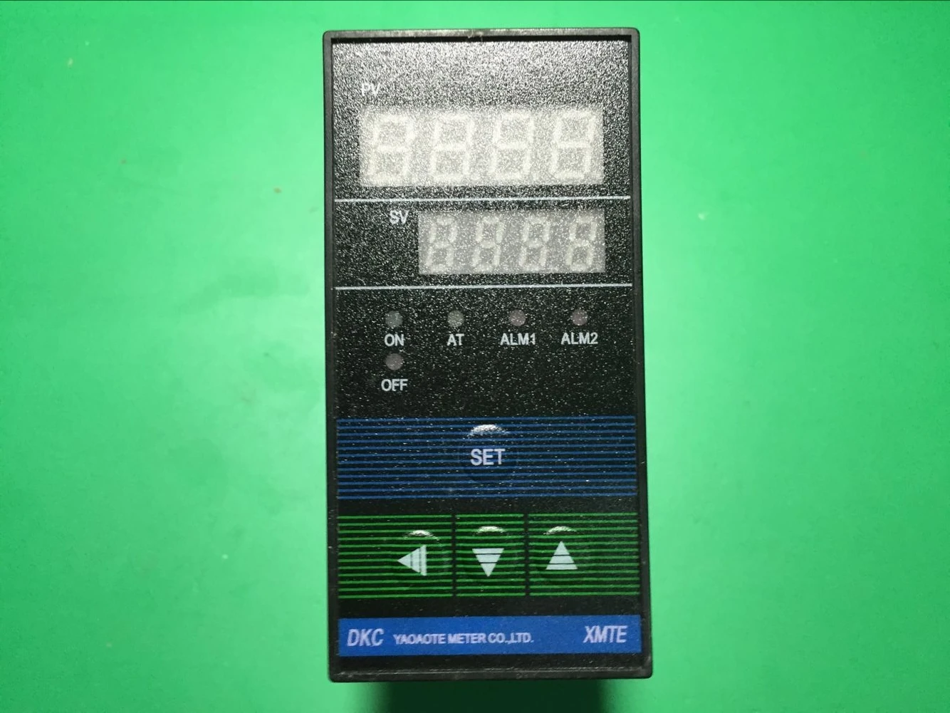 DKC Yao Aote Instrument XMTE-7411 7511 large screen intelligent temperature controller DKC-H (XMTE) 6000 type